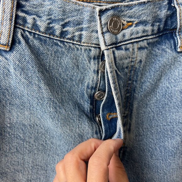 FRAME The Straight Jean in Jefferson – Men’s Size 34 – Light Blue Wash N63 - Picture 5 of 9